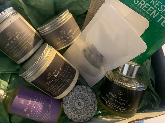 Home Spa Hamper- luxurious products for 2 and instructions on creating a day of pampering